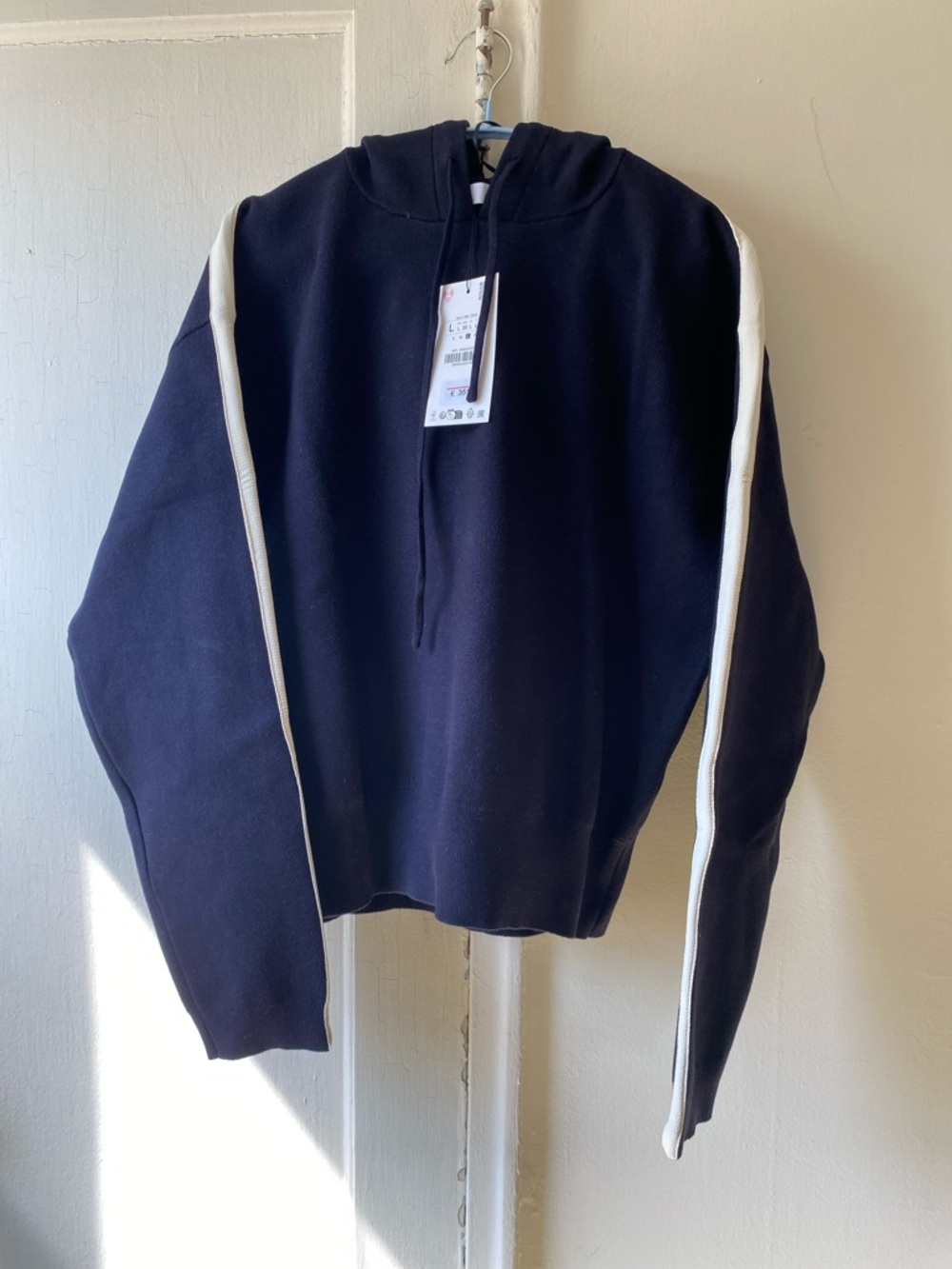 ZARA Navy Crewneck Sweater with Contrast White Sleeve Stripe